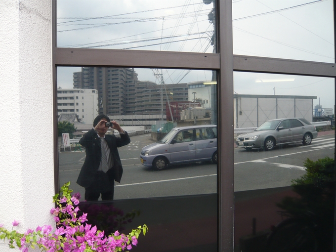 超速報】窓にフィルムを貼って外から見えにくくなりました」銀河ブログ｜熊本の弁護士、銀河法律事務所に法律問題はお任せください